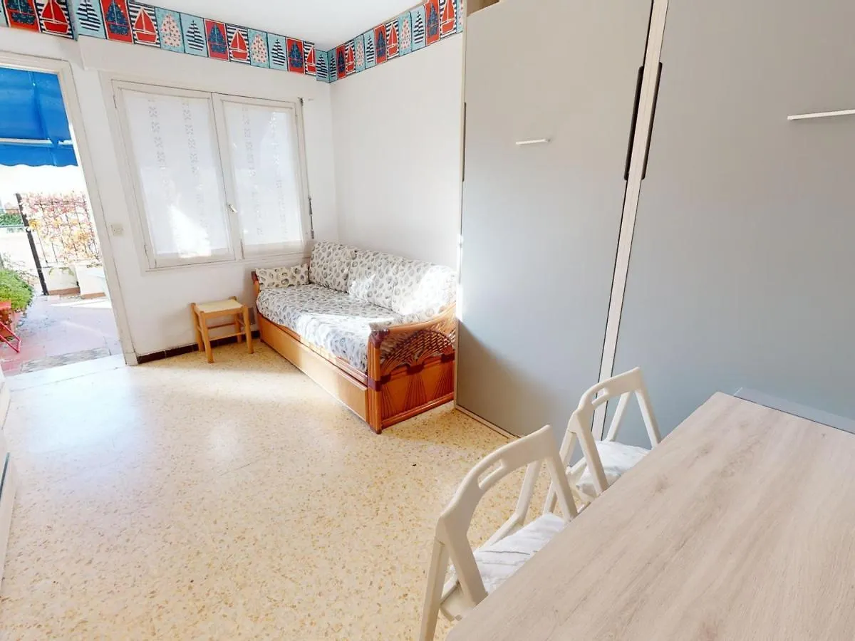 Apartment Studio Plaisant Avec Grande Terrasse Ensoleillee Pres Du Centre Et Des Plages - Fr-1-196-319 Menton